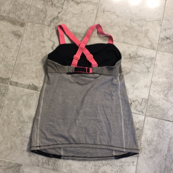 🔥Lulu Top! - Picture 4 of 5